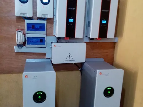 Battery and inverter cabinet